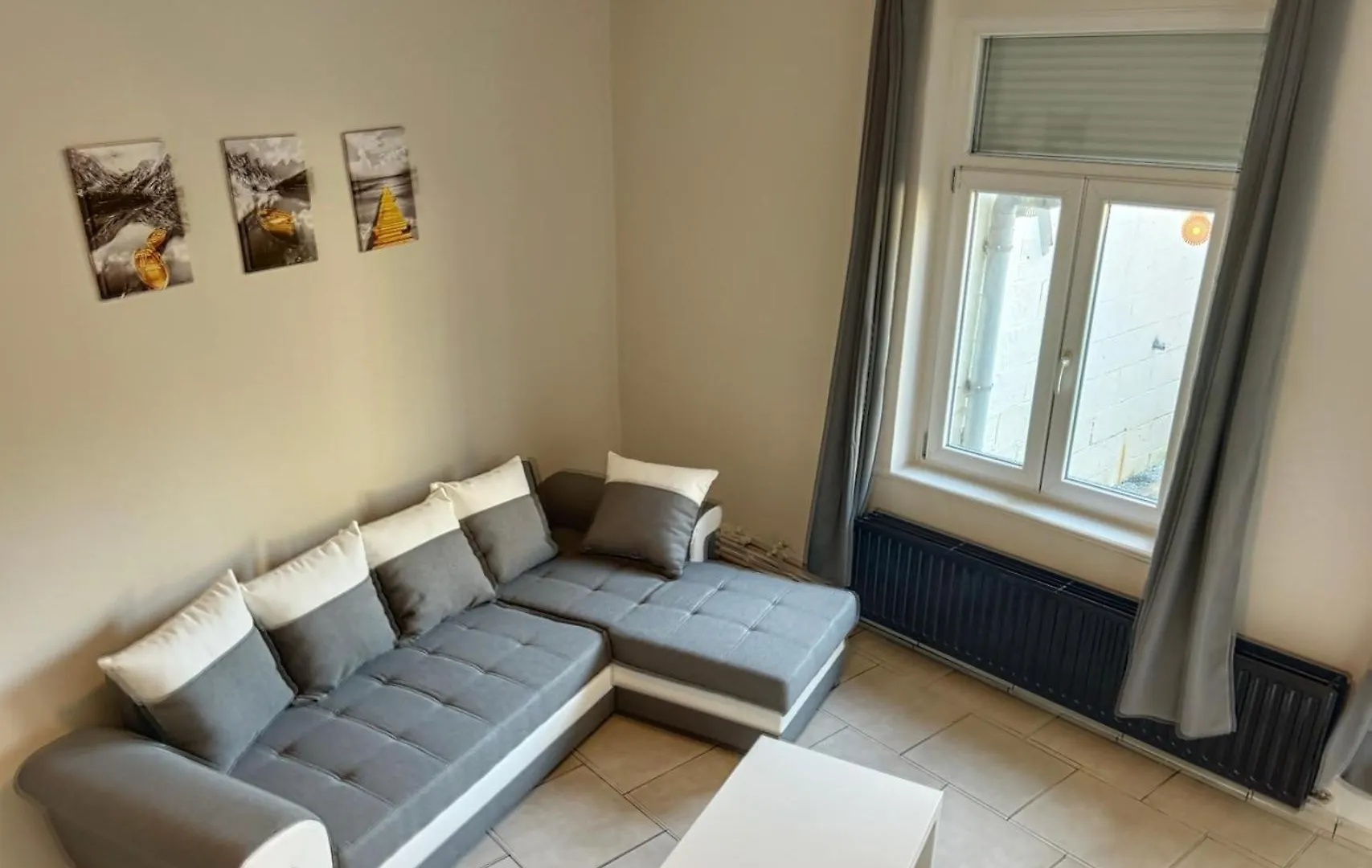 Appartement Station 173 A Bruxelles-Charleroi-Airport